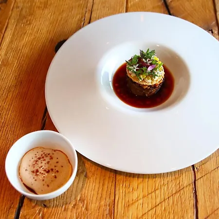 & Restaurant Am 4*